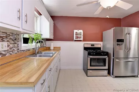 214 Winchester Dr, Hampton, VA 23666 photo 9
