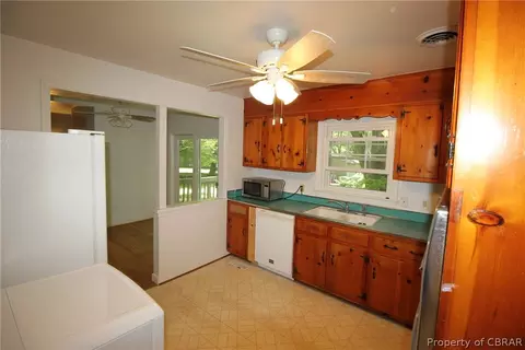 7751 Belroi Rd, Gloucester, VA 23061 photo 10