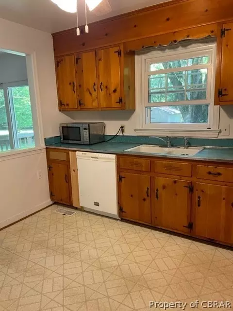 7751 Belroi Rd, Gloucester, VA 23061 photo 9