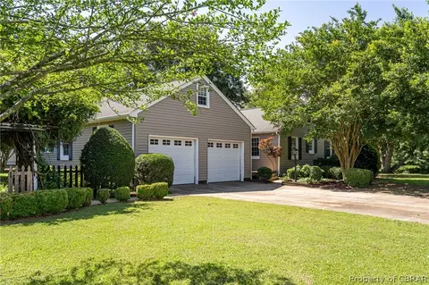 1461 Tarleton Rd, Gloucester Point, VA 23062 photo 6