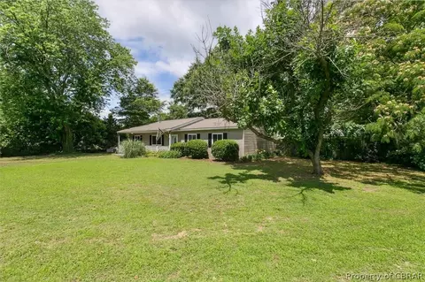 1922 Gloucester Point Dr, Gloucester Point, VA 23062 photo 4