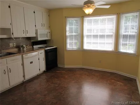 106 Parsonage Ln, Hampton, VA 23669 photo 12