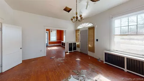240 E Main St, Waverly, VA 23890 photo 38