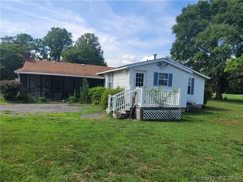 9601 Davenport Rd, Gloucester, VA 23061 photo 3