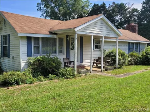 9601 Davenport Rd, Gloucester, VA 23061 photo 1