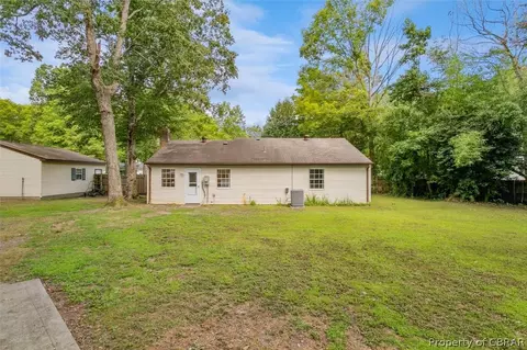 8241 Sheffield Dr, Gloucester, VA 23061 photo 28