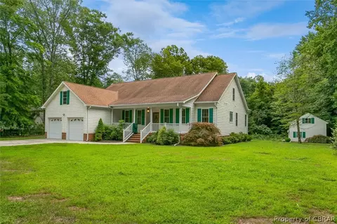 9727 Woods Cross Rd, Gloucester, VA 23061 photo 3