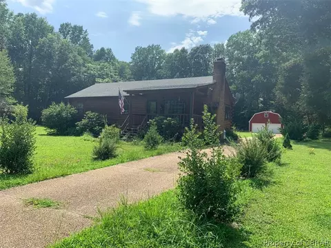 385 Edgewater Rd, Saluda, VA 23149 photo 1