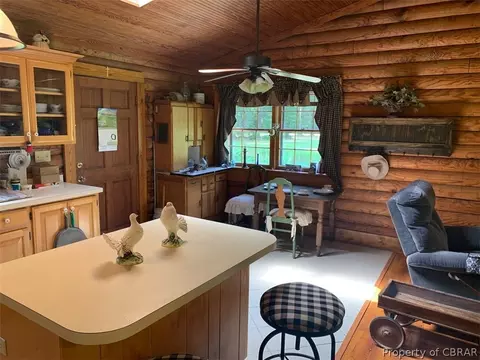 385 Edgewater Rd, Saluda, VA 23149 photo 6