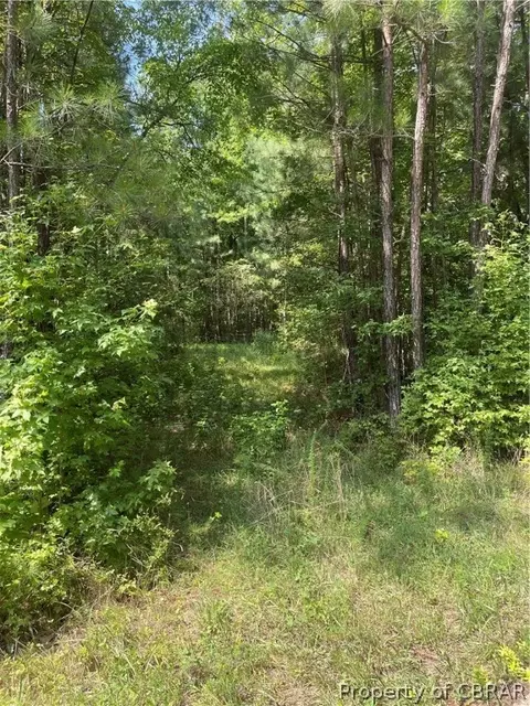 9712 Indian Rd, Gloucester, VA 23061 photo 2