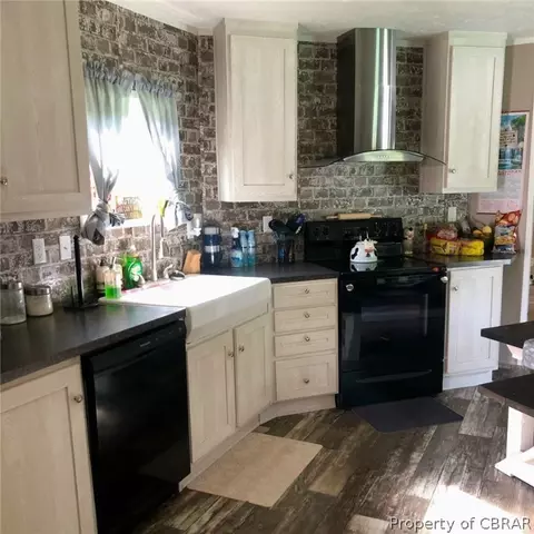 6935 Beech Creek Rd, Gloucester, VA 23061 photo 1