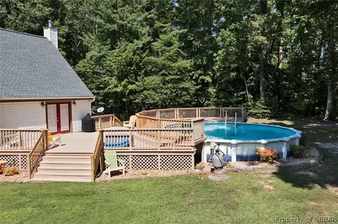 10598 Foxes Creek Dr, Gloucester, VA 23061 photo 7