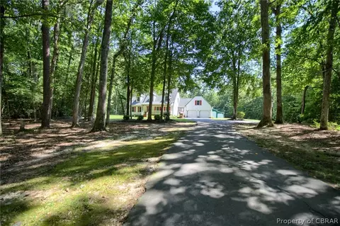 10598 Foxes Creek Dr, Gloucester, VA 23061 photo 10