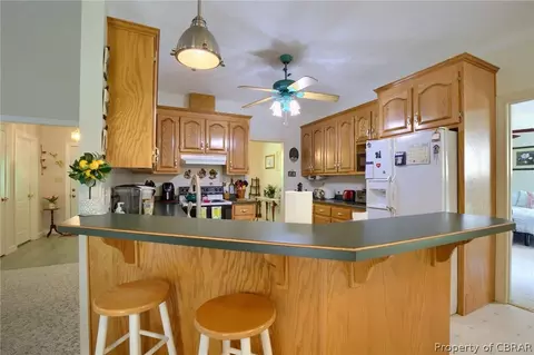 5572 Echo Ln, Gloucester, VA 23061 photo 13