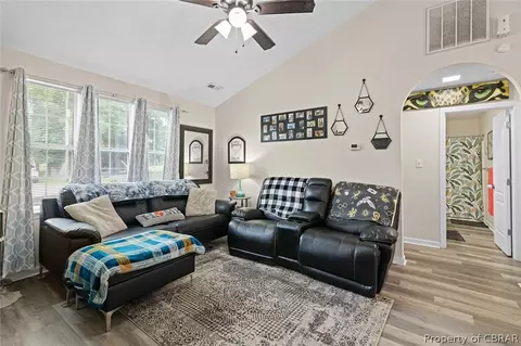 711 Oakland Ave, Hampton, VA 23663 photo 9