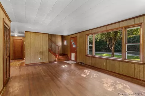 133 Gordon Dr, Weems, VA 22576 photo 9