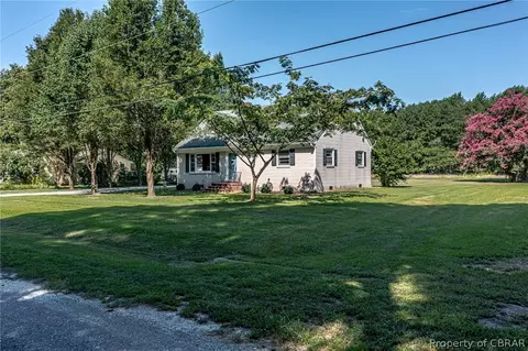 133 Gordon Dr, Weems, VA 22576 photo 22