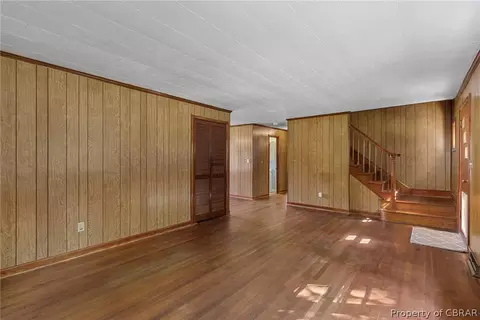 133 Gordon Dr, Weems, VA 22576 photo 8