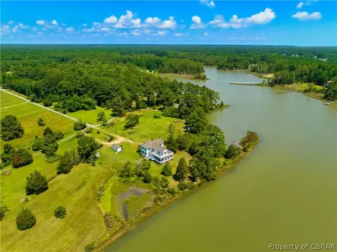 698 Ivison Ln, Mathews, VA 23109 photo 9