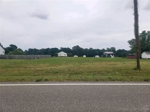 47 N End Rd # H, Deltaville, VA 23043