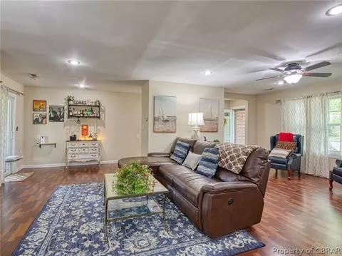 118 Watkins Dr, Hampton, VA 23669 photo 6
