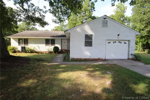 5093 Fletcher Rd, Gloucester, VA 23061 photo 1