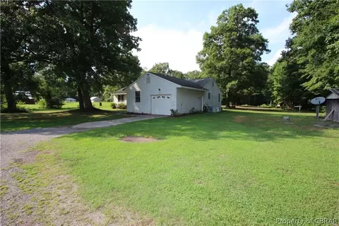 5093 Fletcher Rd, Gloucester, VA 23061 photo 3