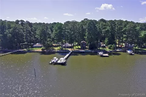 11240 Piankatank Dr, Gloucester, VA 23061 photo 18