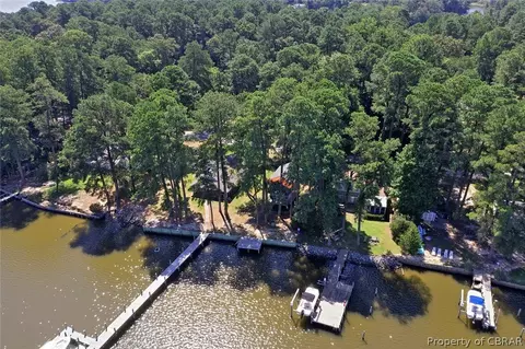 11240 Piankatank Dr, Gloucester, VA 23061 photo 12