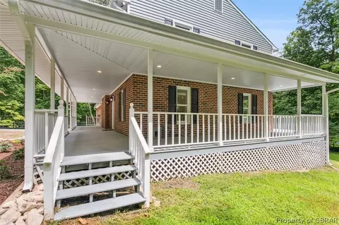 7260 Mt Pleasant Ln, Gloucester, VA 23061 photo 3