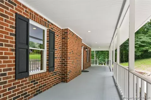 7260 Mt Pleasant Ln, Gloucester, VA 23061 photo 2