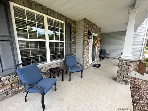 7151 Vaden Dr, Gloucester, VA 23061 photo 3