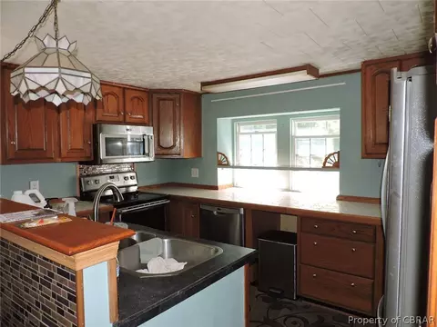 7891 Small Stream Ct, Gloucester, VA 23061 photo 2