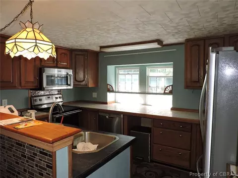 7891 Small Stream Ct, Gloucester, VA 23061 photo 3