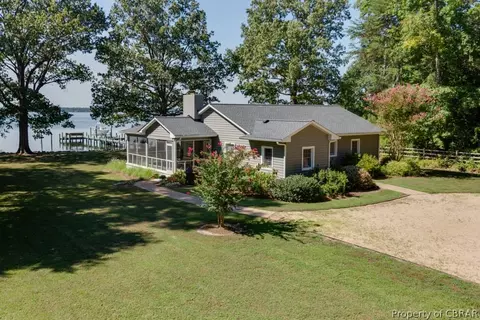 5458 Ware Neck Rd, Gloucester, VA 23061 photo 1