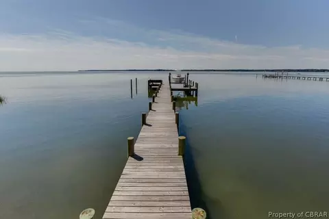 5458 Ware Neck Rd, Gloucester, VA 23061 photo 11