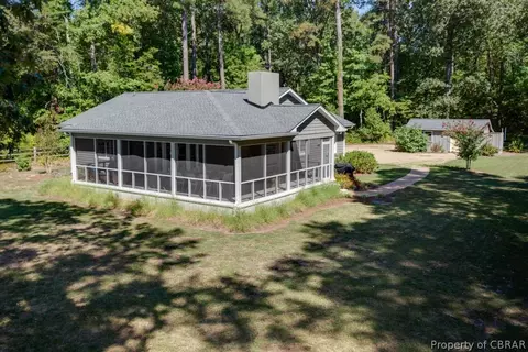 5458 Ware Neck Rd, Gloucester, VA 23061 photo 6