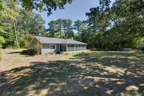 5458 Ware Neck Rd, Gloucester, VA 23061 photo 10