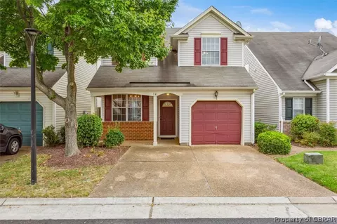 14 Marigold Ln, Hampton, VA 23663 photo 4