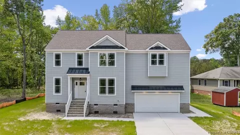 8266 Mobjack Ln, Hayes, VA 23072