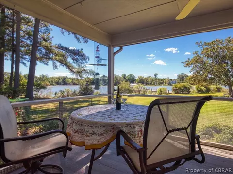 5427 White Hall Rd, Gloucester, VA 23061 photo 4