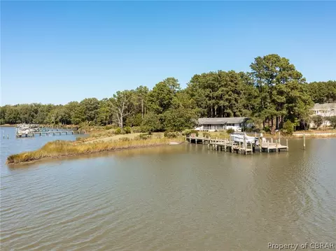 5427 White Hall Rd, Gloucester, VA 23061 photo 8