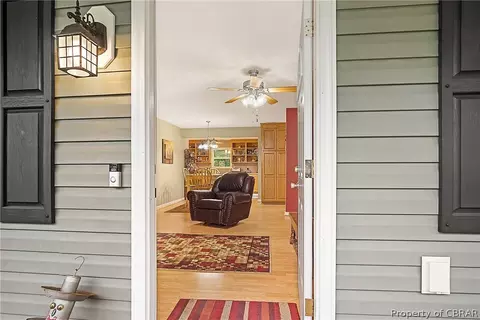 12447 Beech Trl, Gloucester, VA 23061 photo 3