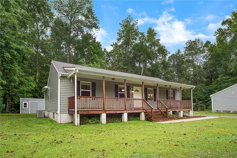 12447 Beech Trl, Gloucester, VA 23061 photo 2
