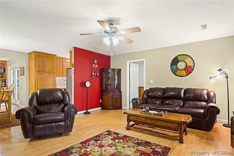 12447 Beech Trl, Gloucester, VA 23061 photo 5