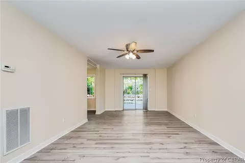 6741 Mill Ln, Gloucester, VA 23061 photo 6