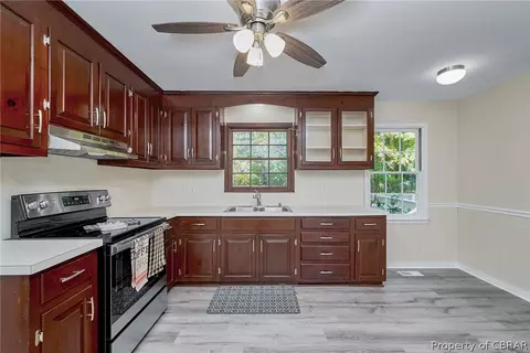 6741 Mill Ln, Gloucester, VA 23061 photo 11