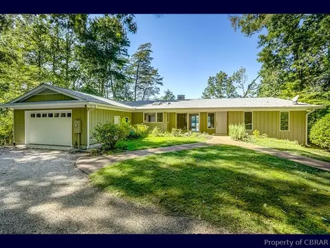 295 Waddy Dr, Weems, VA 22576 photo 5