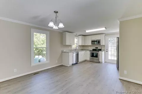 6783 Hilltop Dr, Gloucester, VA 23061 photo 14