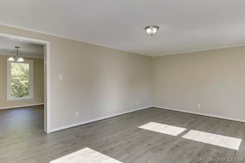 6783 Hilltop Dr, Gloucester, VA 23061 photo 6